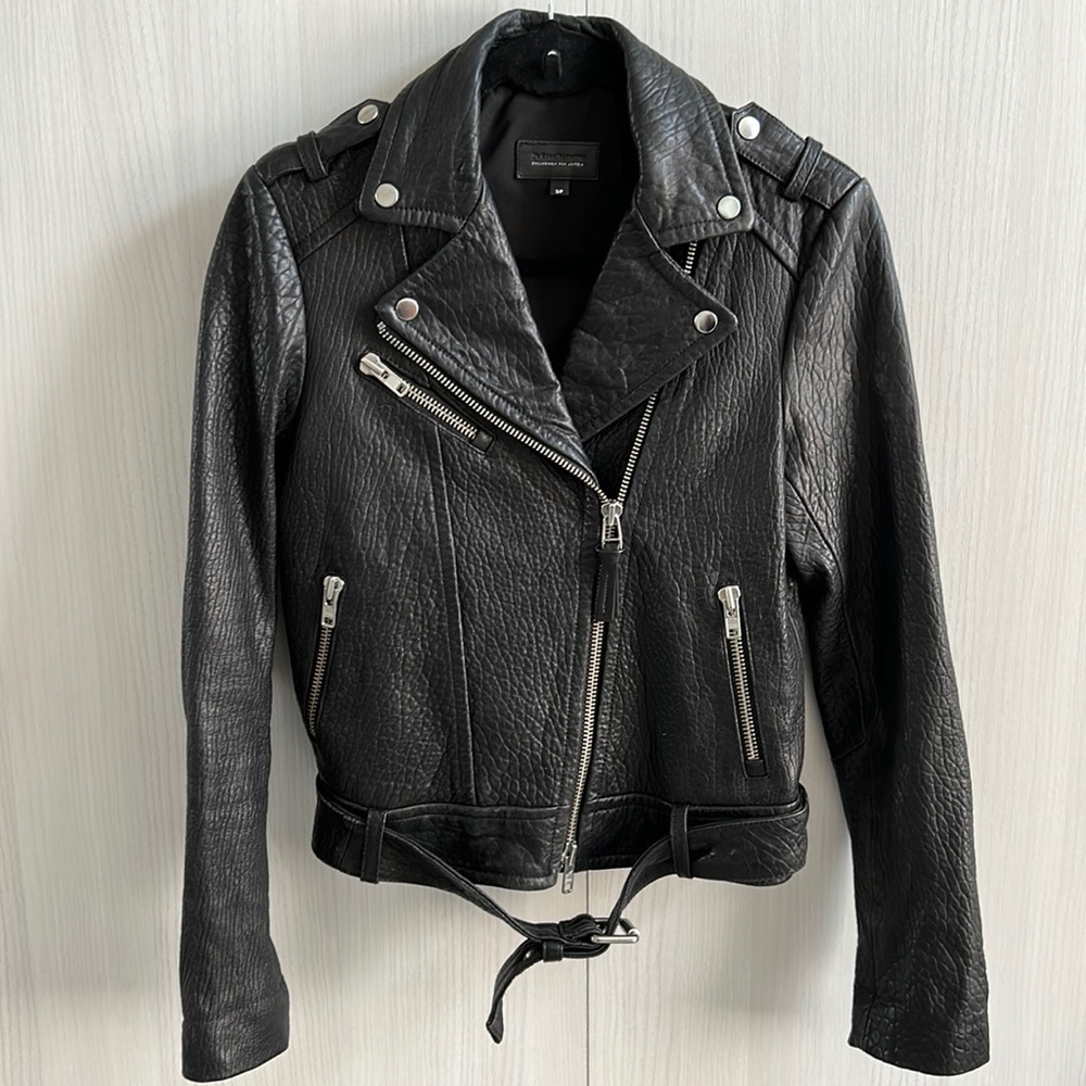 Brand New Mackage X Aritzia Exclusive Rumer Jacket
Size Small